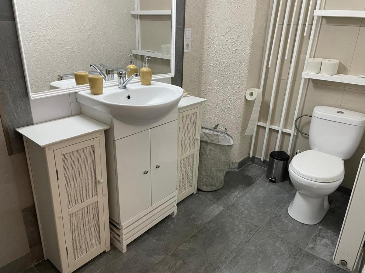 Aqua Apartman ซาตูมาเร ภายนอก รูปภาพ